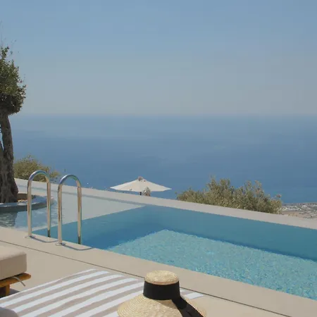 Vouno Santorini Private *